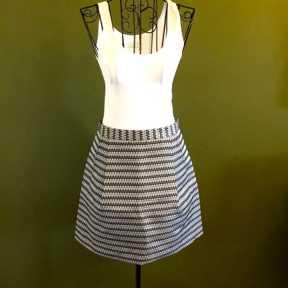 BCBG skirt - Picture 2 of 5